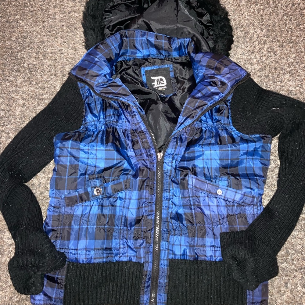 Jacket - Picture 4 of 4